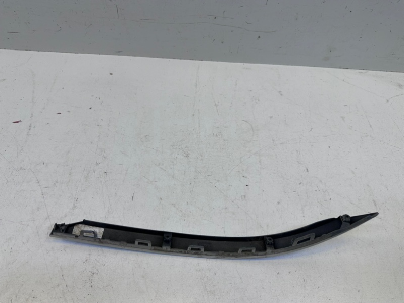 Молдинг заднего бампера левый