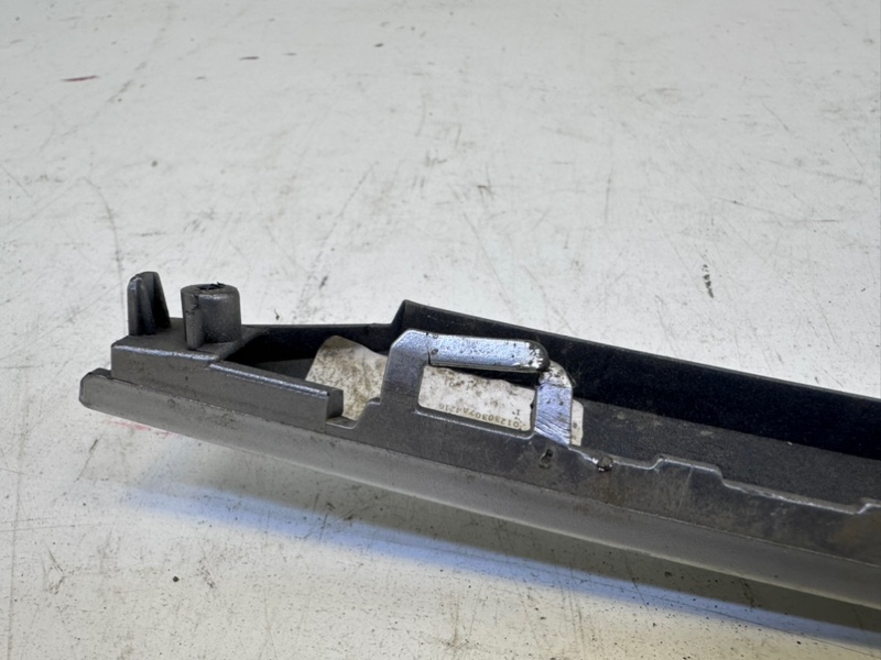 Молдинг заднего бампера левый