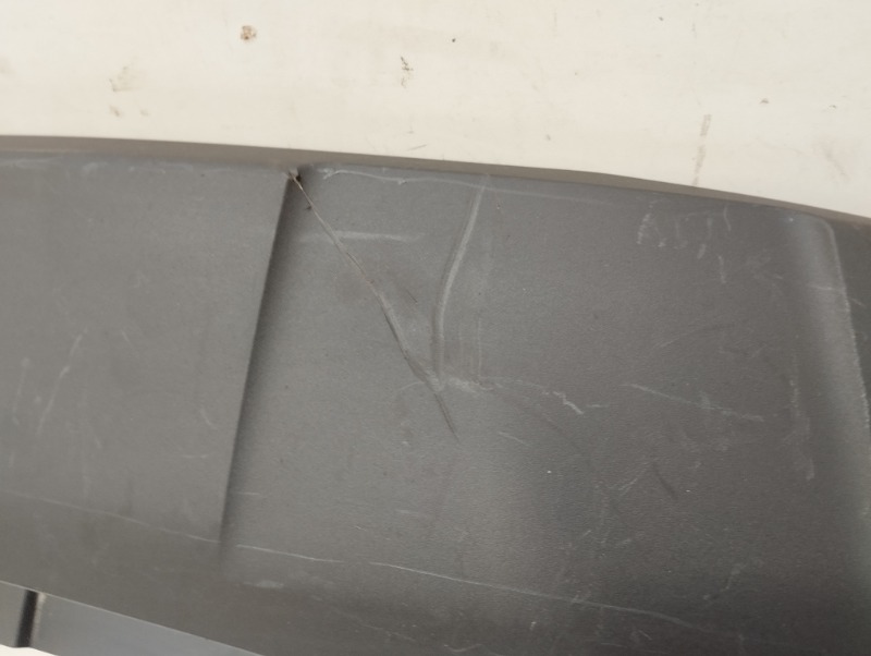 Спойлер переднего бампера