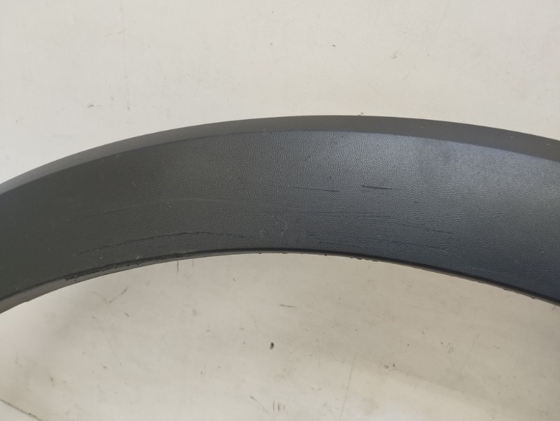 Накладка переднего крыла левого