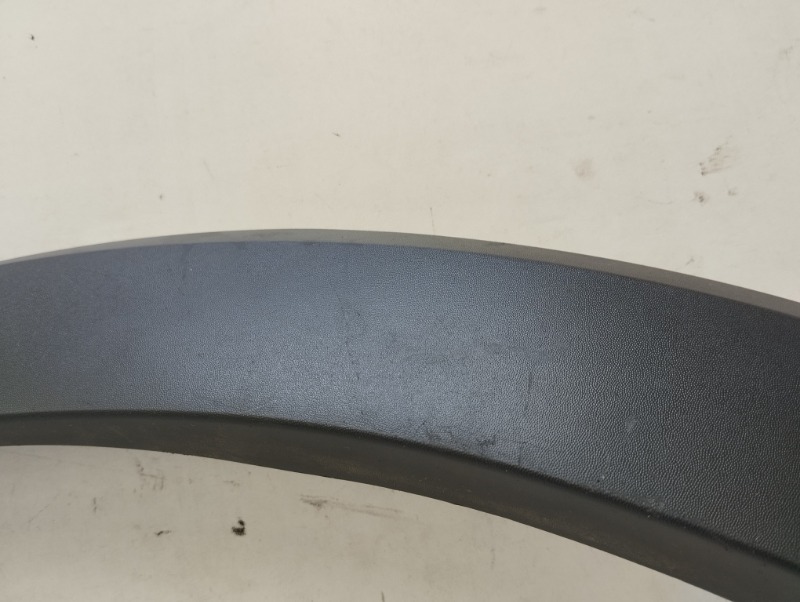 Накладка переднего крыла левого