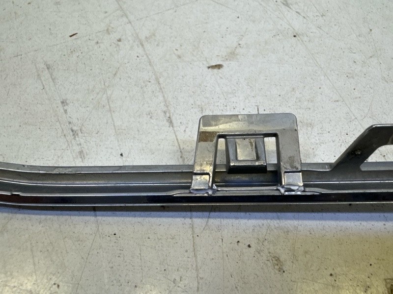 Накладка на решетку радиатора