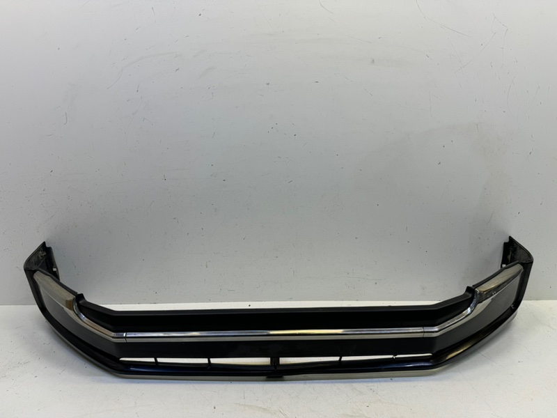 Спойлер переднего бампера