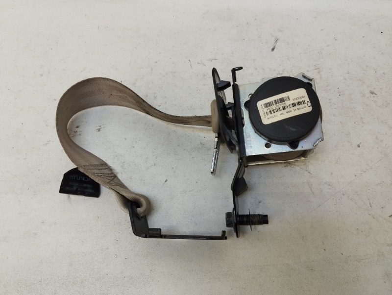 Ремень безопасности