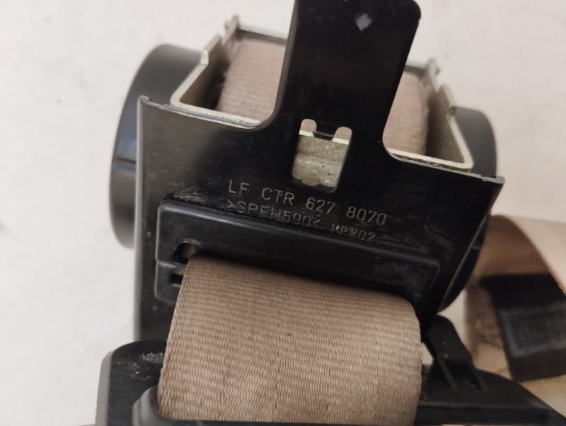 Ремень безопасности