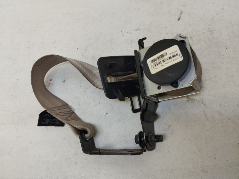 Ремень безопасности