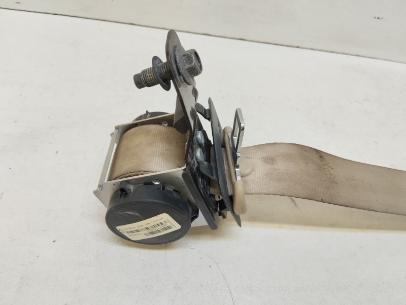 Ремень безопасности