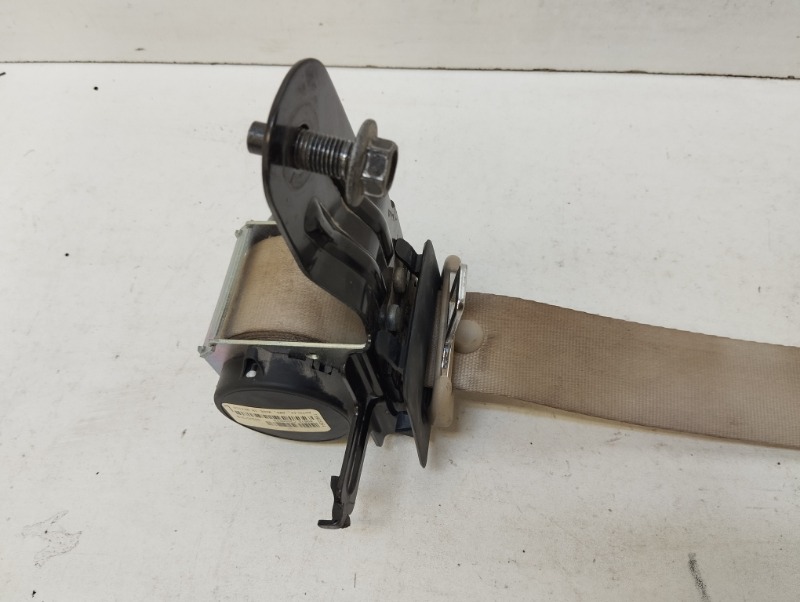 Ремень безопасности