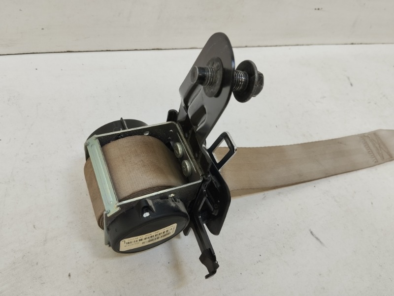 Ремень безопасности