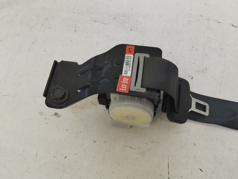 Ремень безопасности