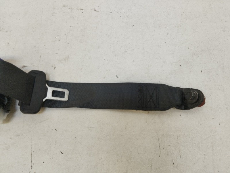 Ремень безопасности