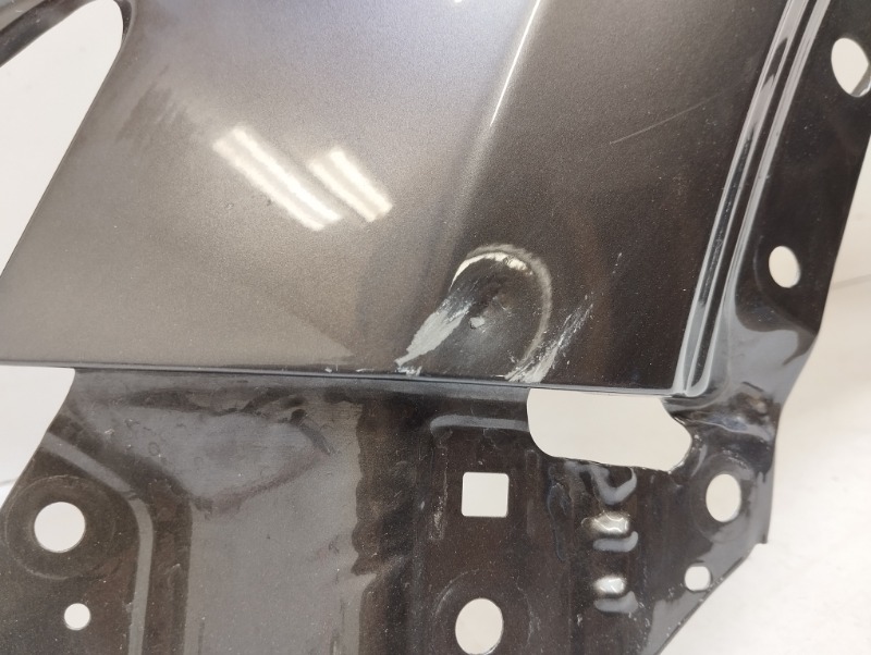 Крыло переднее левое