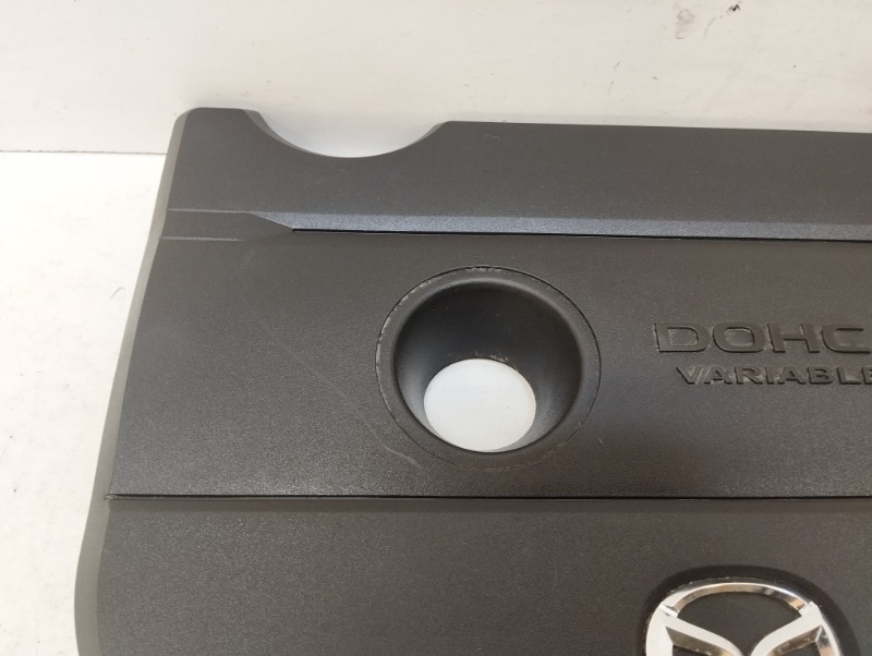 Крышка двигателя