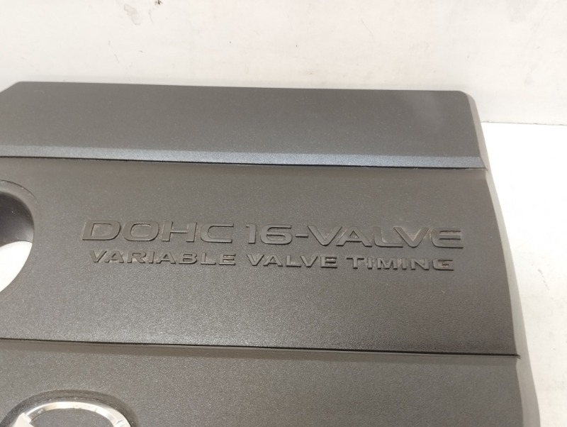 Крышка двигателя