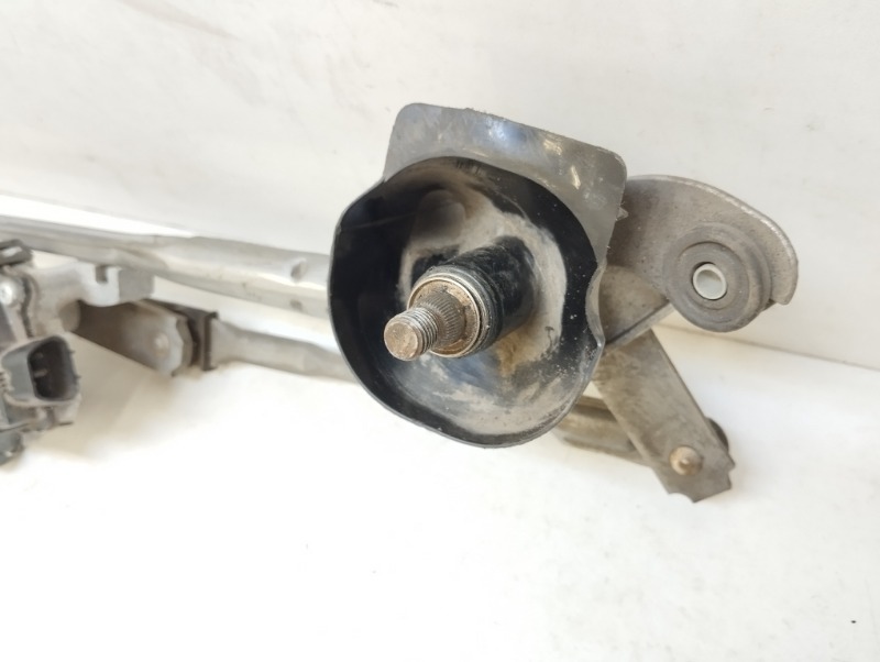 Трапеция стеклоочистителей