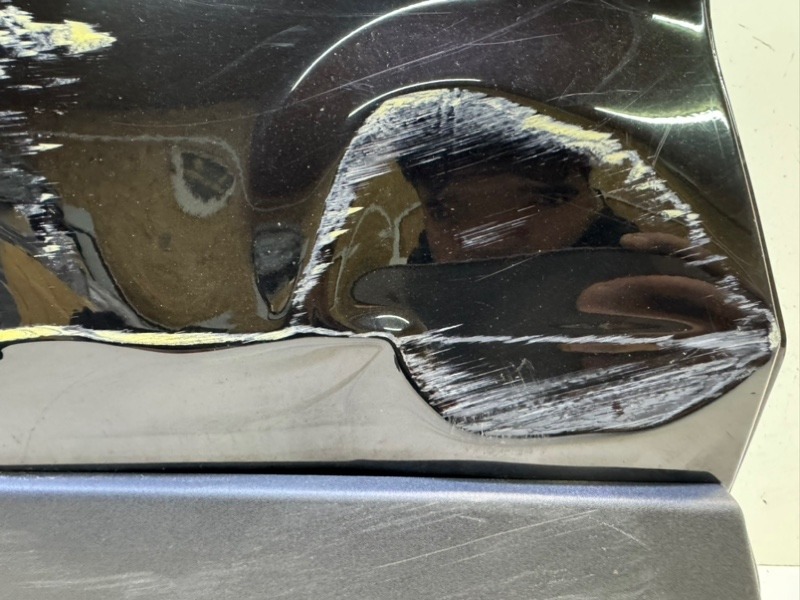 Дверь задняя правая