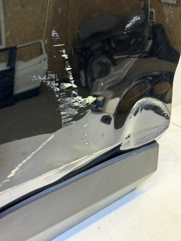 Дверь задняя правая