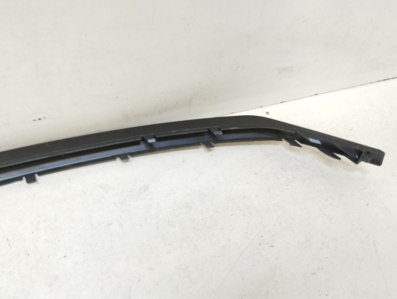 Накладка переднего бампера