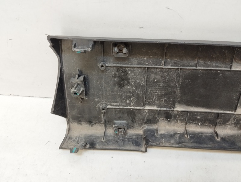 Накладка переднего бампера под номер