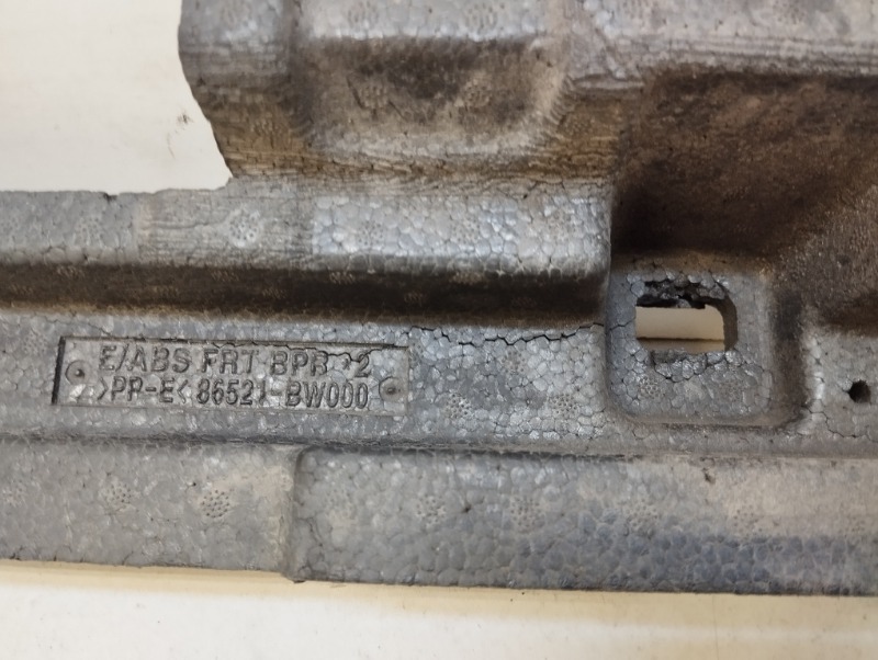 Наполнитель переднего бампера