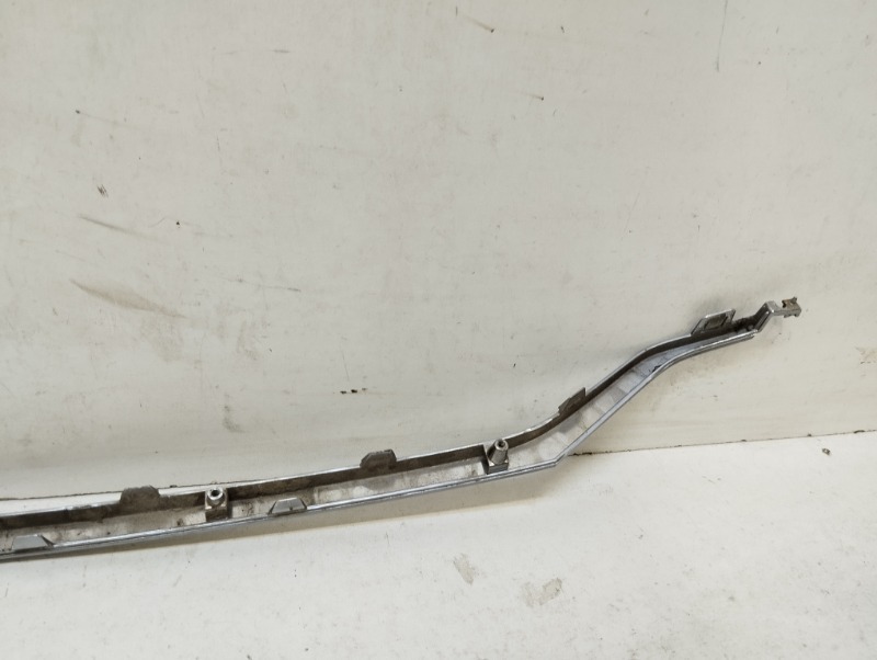 Молдинг заднего бампера