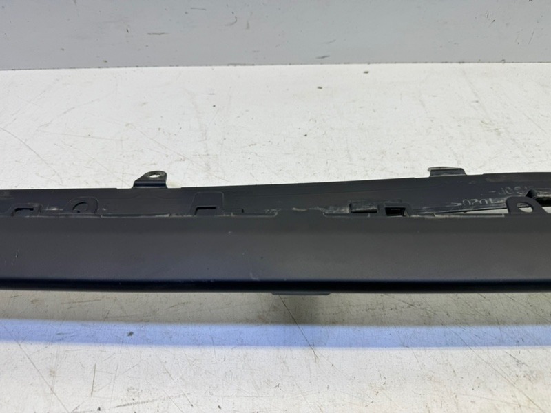 Спойлер переднего бампера