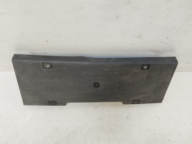 Накладка переднего бампера под номер