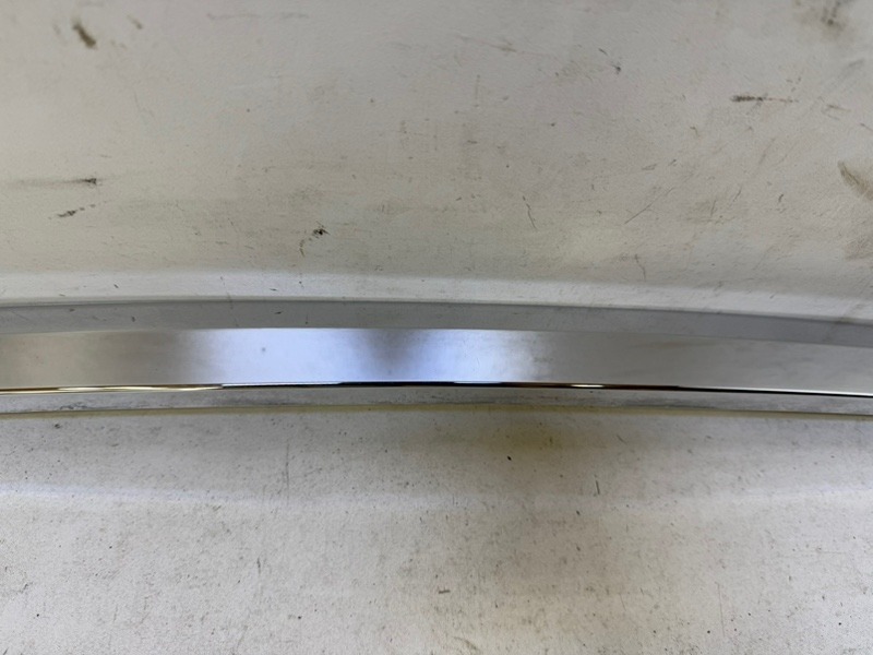 Накладка крышки багажника