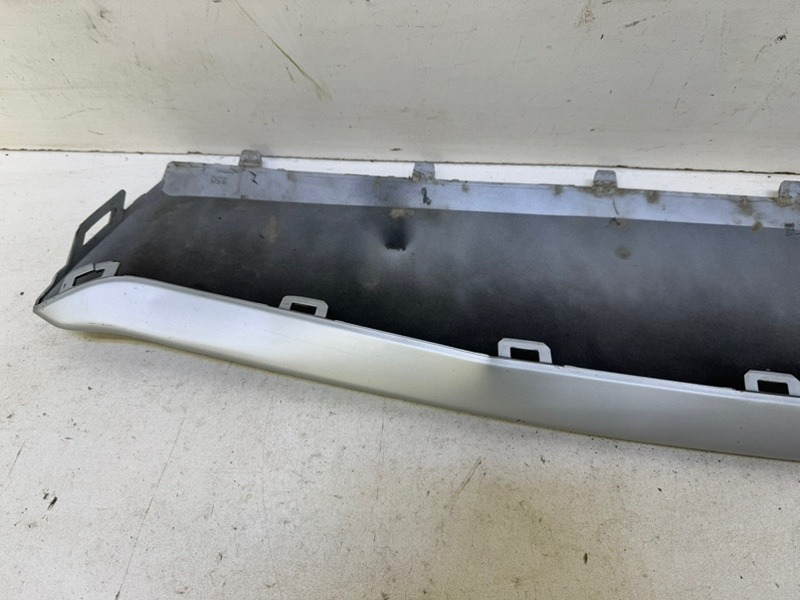 Накладка переднего бампера