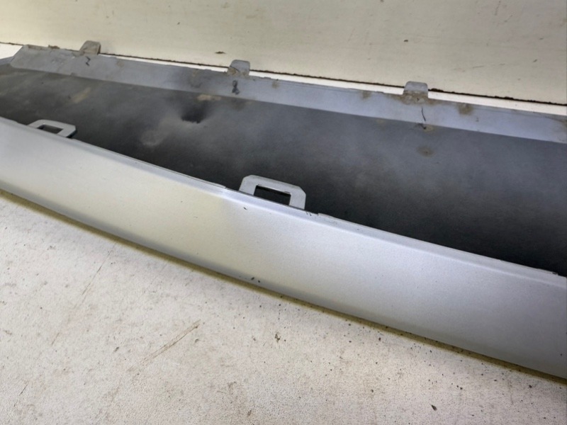 Накладка переднего бампера