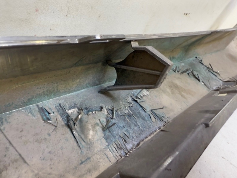 Накладка на решетку радиатора