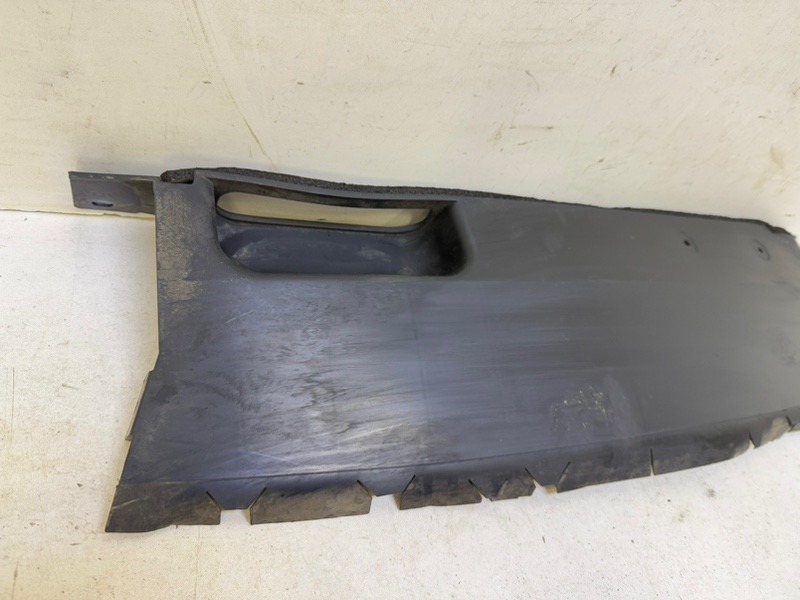 Воздуховод радиатора верхний