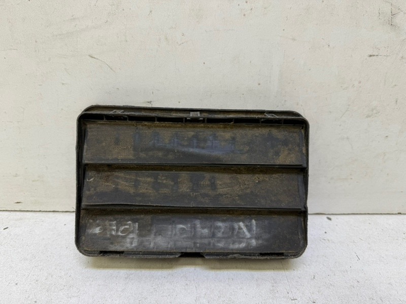 Решетка вентиляционная