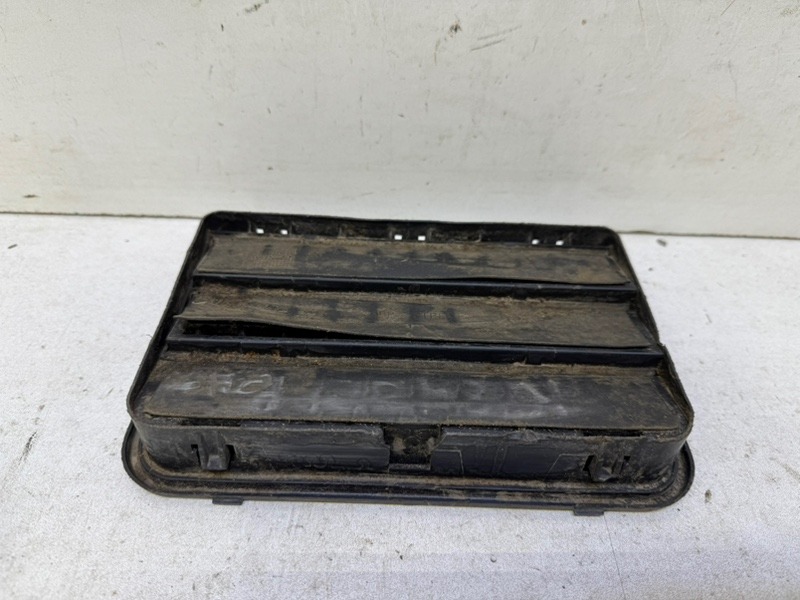 Решетка вентиляционная