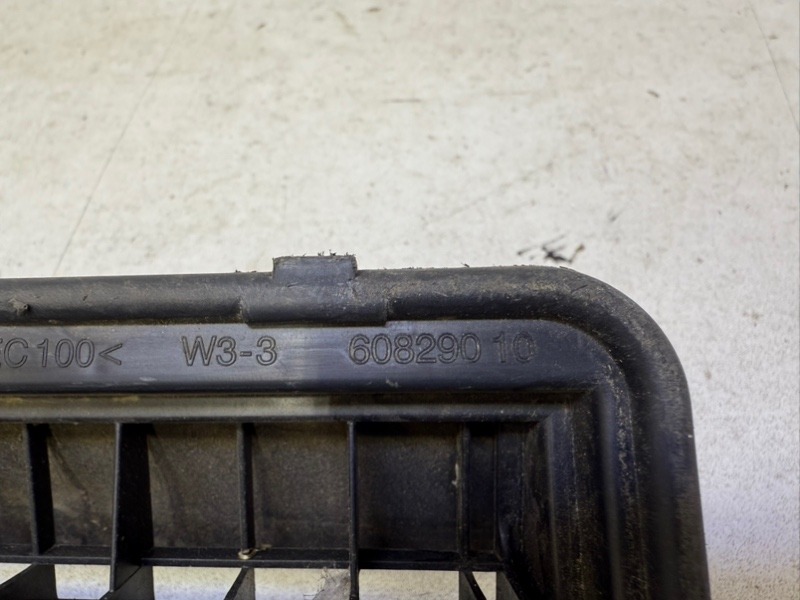 Решетка вентиляционная