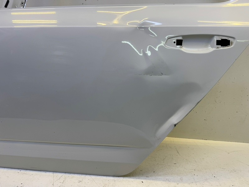 Дверь задняя левая