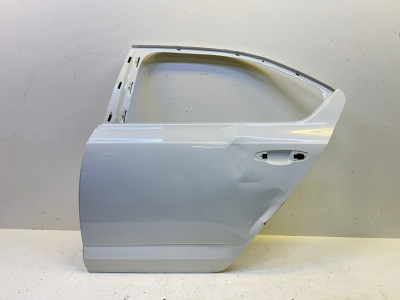 Дверь задняя левая
