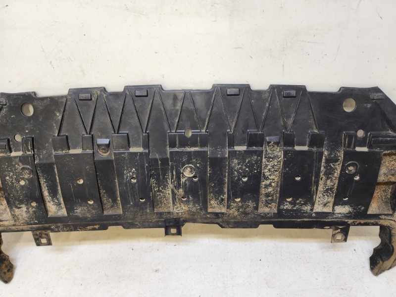 Пыльник двигателя