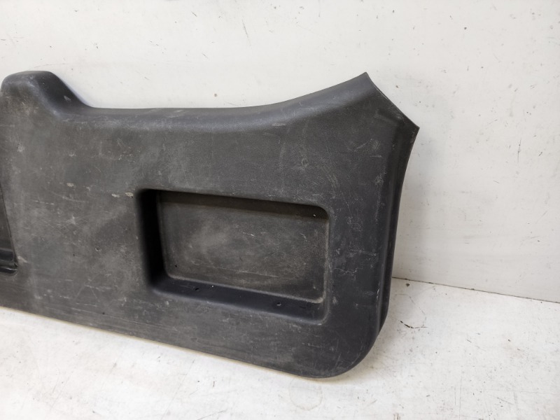 Обшивка багажника