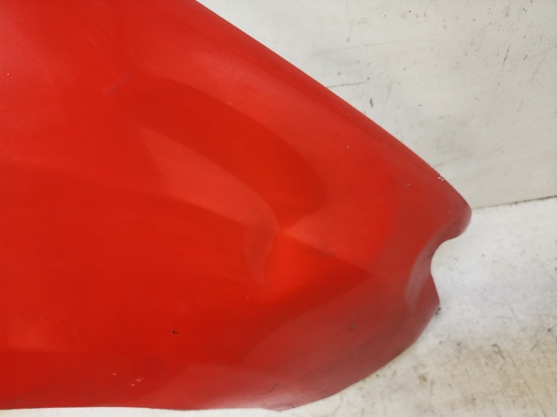 Крыло переднее правое