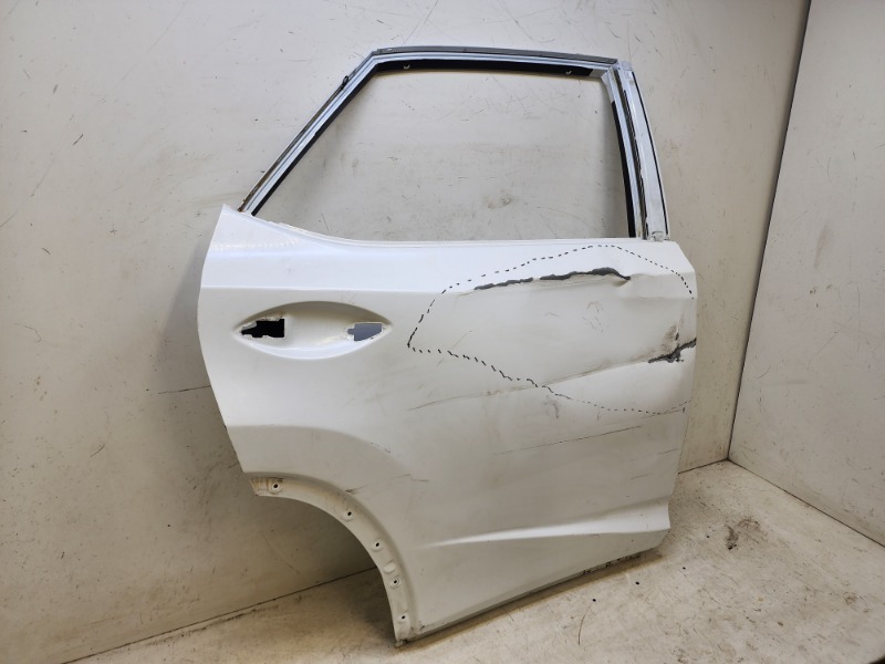 Дверь задняя правая