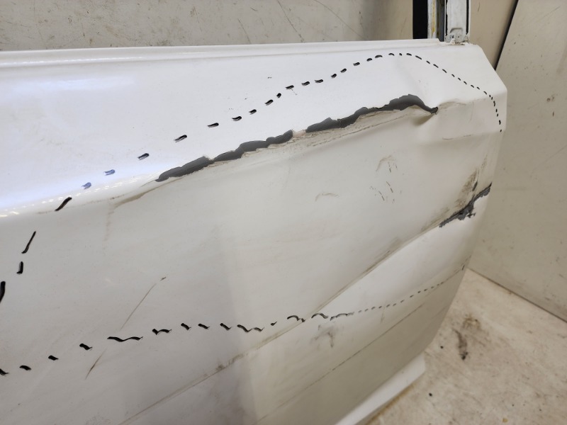 Дверь задняя правая