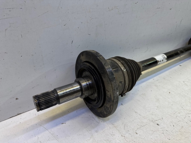 Полуось задняя левая