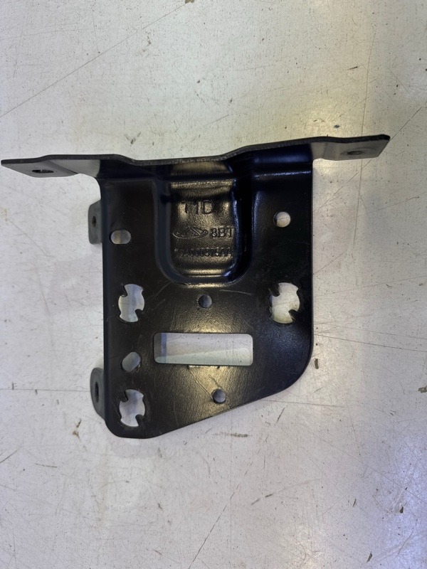 Накладка переднего бампера