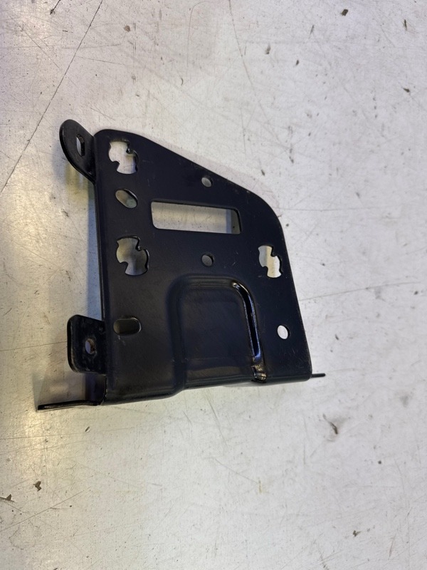 Накладка переднего бампера