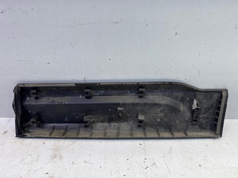 Накладка двери задней правой