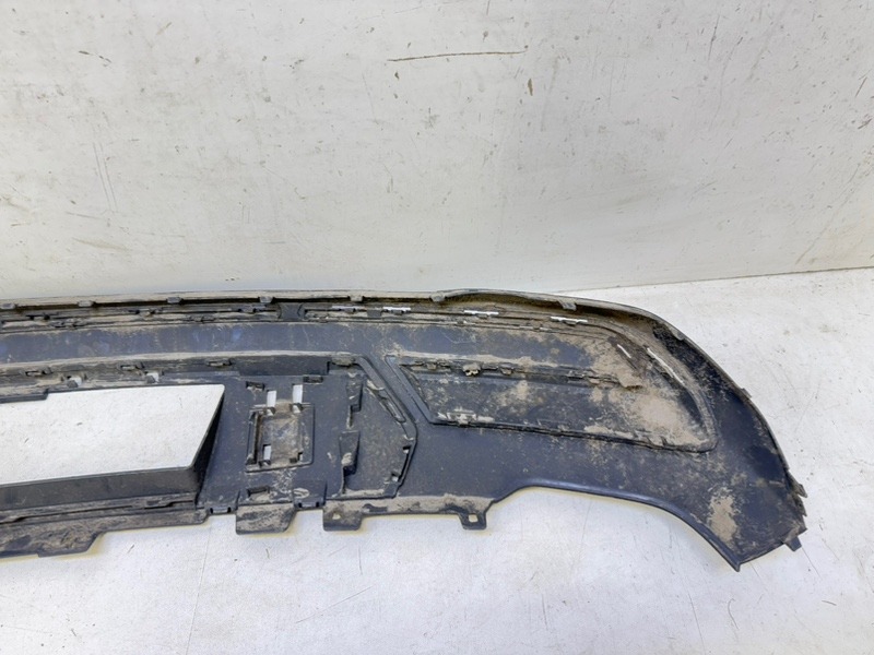 Спойлер заднего бампера