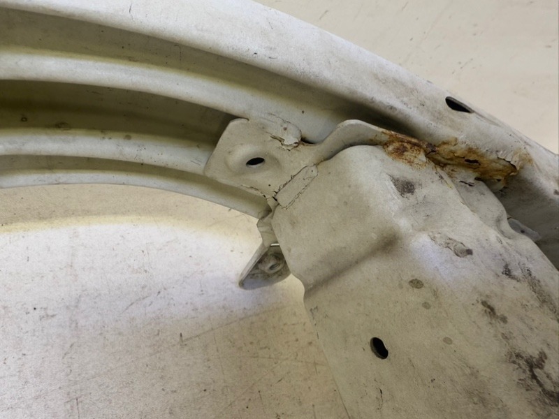 Усилитель переднего бампера