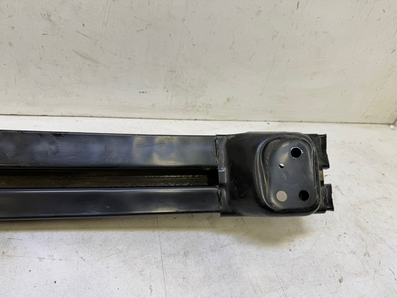 Усилитель заднего бампера