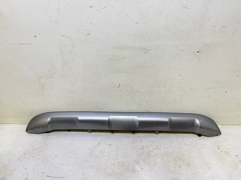 Накладка переднего бампера